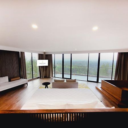 The Balcone Suites & Resort Bukittinggi Exterior photo