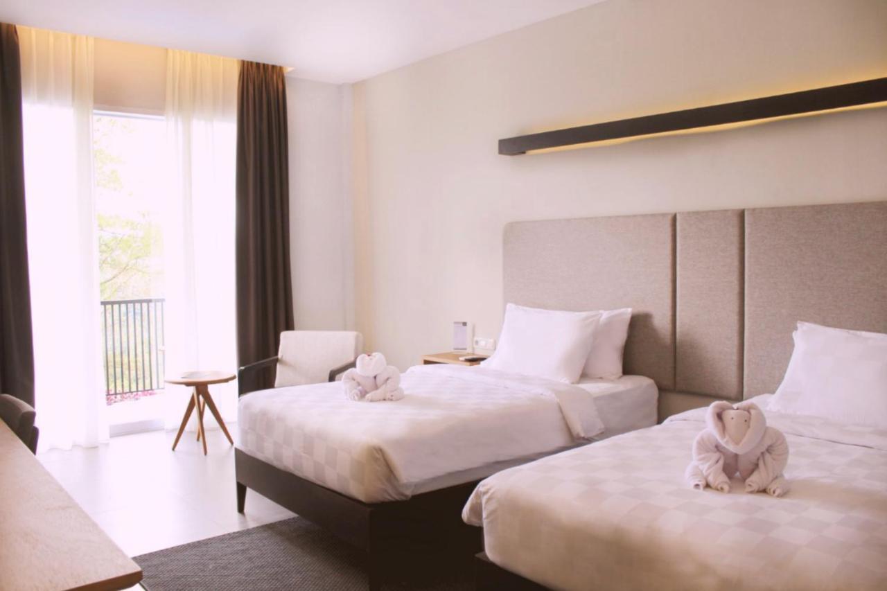 The Balcone Suites & Resort Bukittinggi Exterior photo