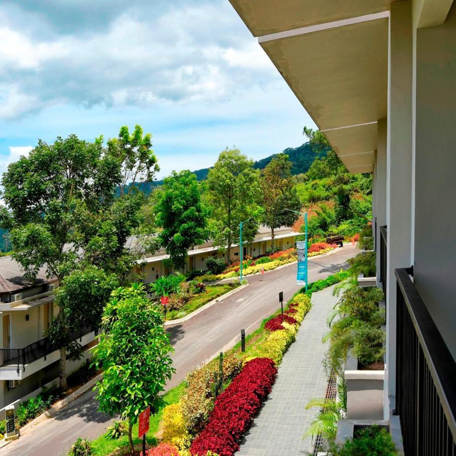 The Balcone Suites & Resort Bukittinggi Exterior photo